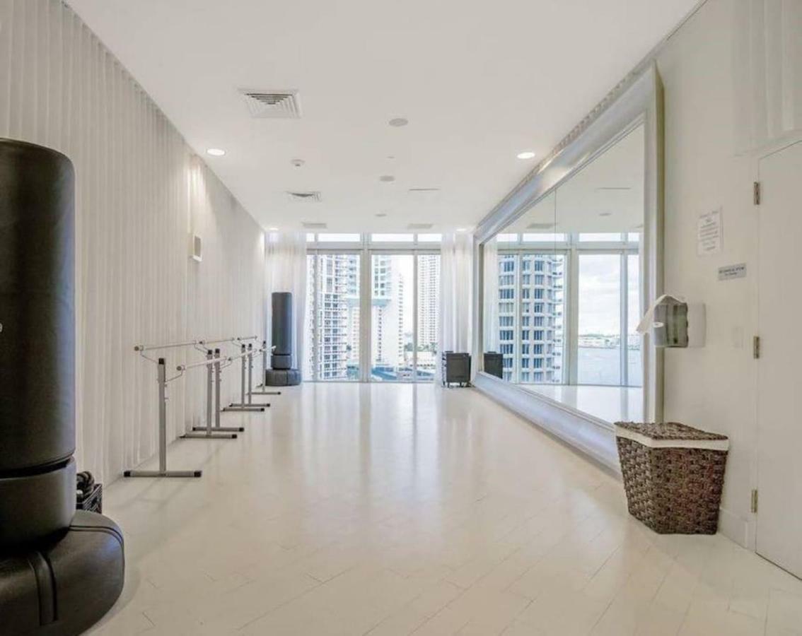 Iconbrickell Waterfront Luxury 2 Bedrooms With Bayview Μαϊάμι Εξωτερικό φωτογραφία